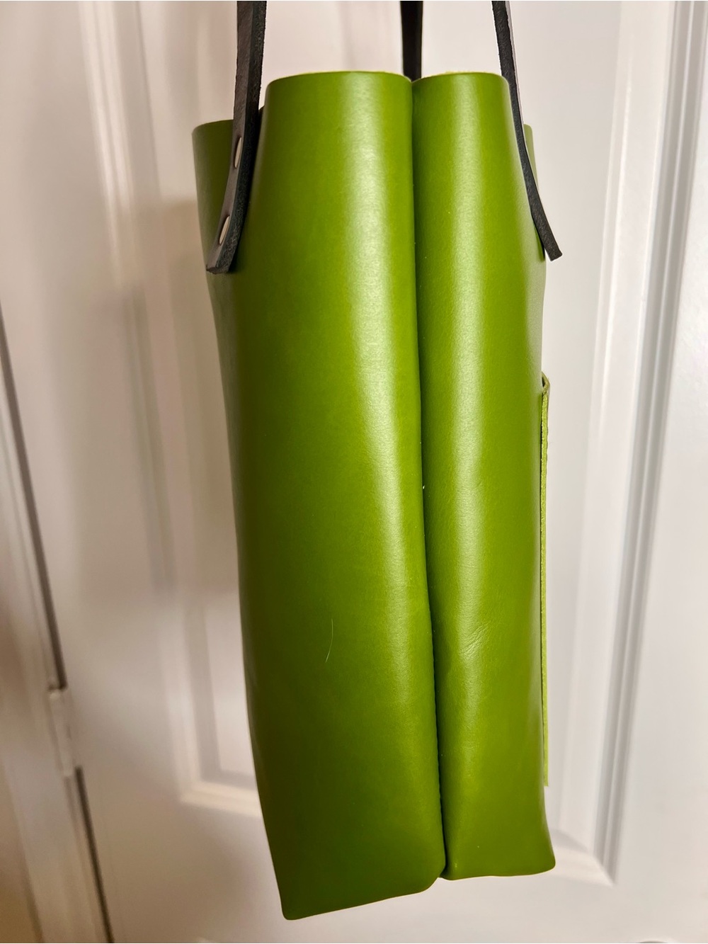 Portland Leather Goods Small Classic Tote Green Apple. - Picture 7 of 11